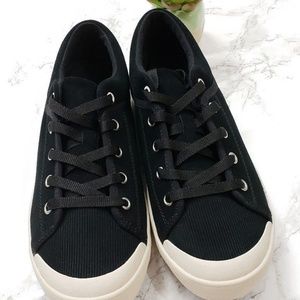 teva freewheel corduroy